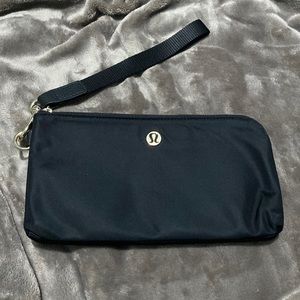 Lululemon Now and Always Pouch